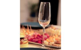 Appartement-Paris-Disney-Terrasse-Jardin-Parking